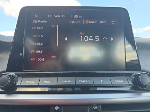 Used 2023 Kia Forte LXS image 30