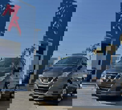 Used 2020 Nissan Versa S image 1