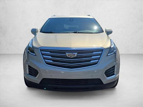 Used 2017 Cadillac XT5 Premium Luxury image 2