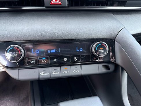 New 2025 Hyundai Elantra Sport image 25