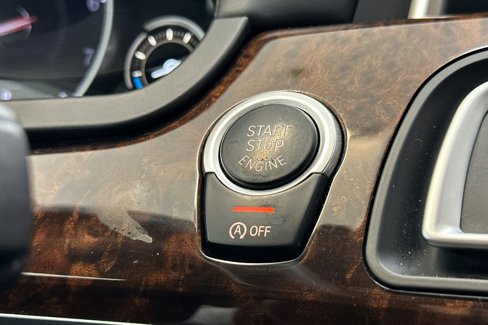 Used 2015 BMW 750i image 34