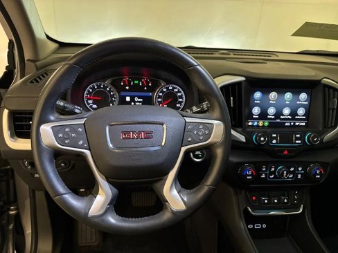 Used 2021 GMC Terrain SLT w/ Infotainment Package II image 5