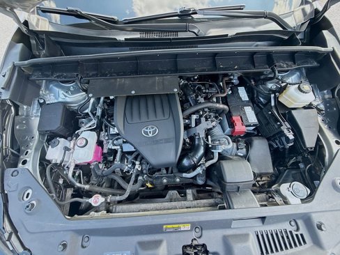 Used 2023 Toyota Highlander Limited image 32