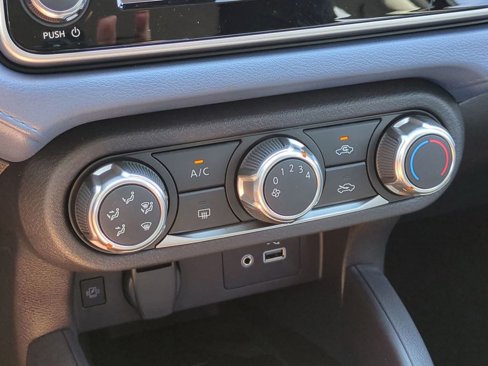 New 2025 Nissan Versa SV image 23