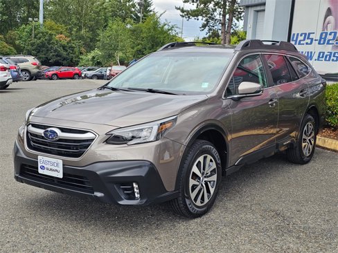 Used 2022 Subaru Outback Premium image 3