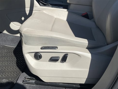 Used 2018 Volkswagen Atlas SEL w/ R-Line Package image 13