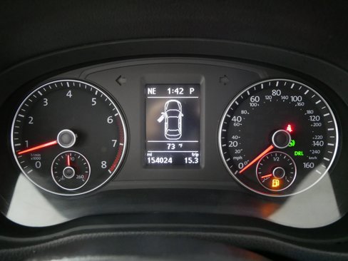 Used 2015 Volkswagen Passat 1.8T SE image 21