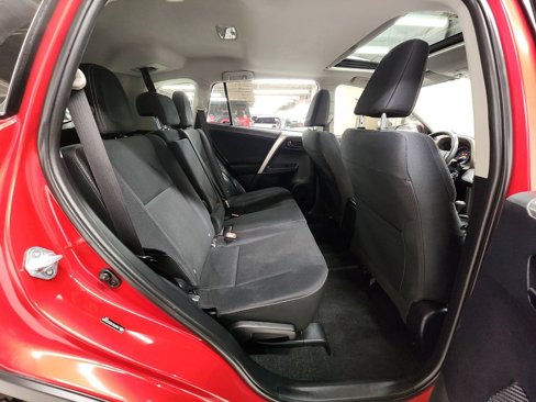 Used 2013 Toyota RAV4 XLE image 15