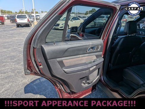 Used 2018 Ford Explorer XLT w/ XLT Appearance Package image 20