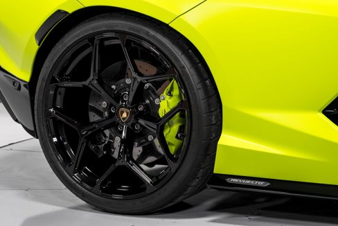 Used 2024 Lamborghini Revuelto image 50