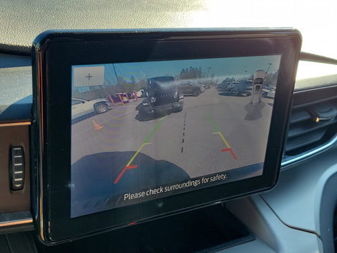 Used 2021 Ford Explorer XLT w/ Equipment Group 202A image 18