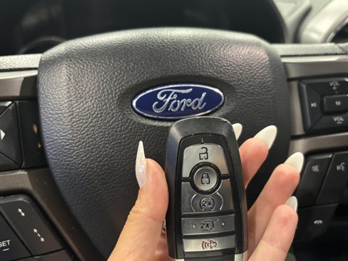 Used 2018 Ford Expedition Max XLT w/ Equipment Group 202A image 28