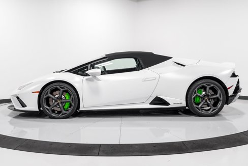 Used 2022 Lamborghini Huracan EVO image 43