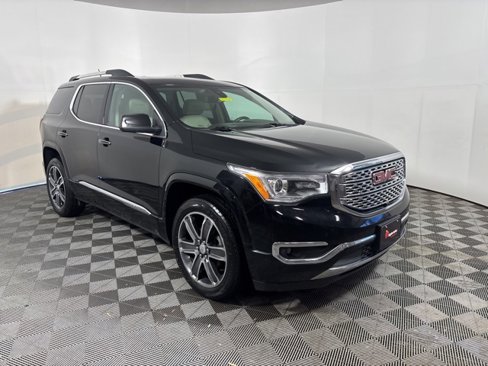 Used 2017 GMC Acadia Denali w/ Technology Package image 1
