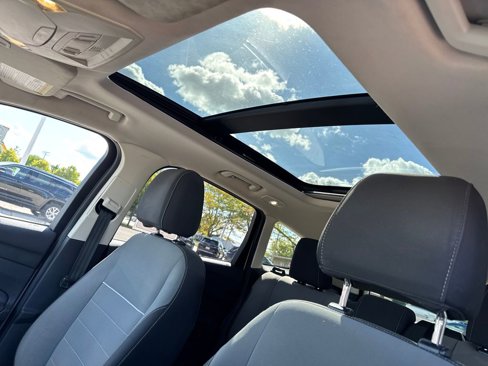 Used 2015 Ford Escape SE image 28