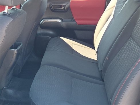 Used 2016 Toyota Tacoma SR5 image 15