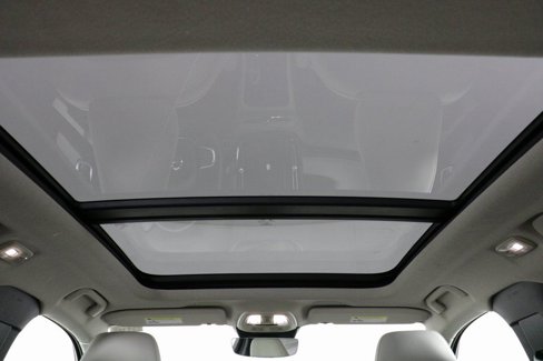 Used 2025 Volvo XC40 B5 Ultra w/ Protection Package Premier image 2