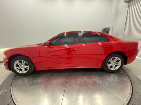 Used 2018 Dodge Charger SXT image 13