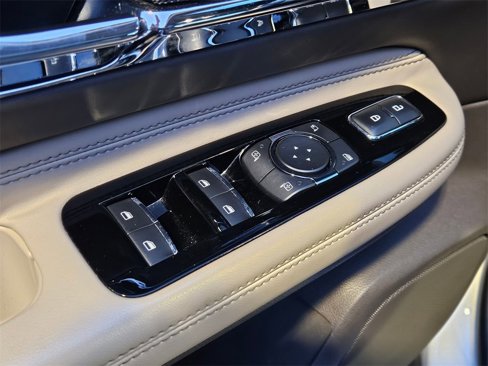 Used 2020 Lincoln Corsair Reserve w/ Elements Package image 16