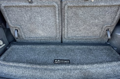 Used 2021 Volkswagen Tiguan SE R-Line image 16