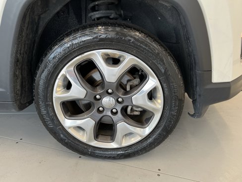 Used 2020 Jeep Compass Limited image 40