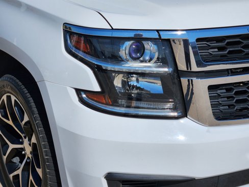 Used 2016 Chevrolet Suburban LT image 9