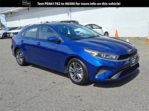 Certified 2023 Kia Forte LXS image 1