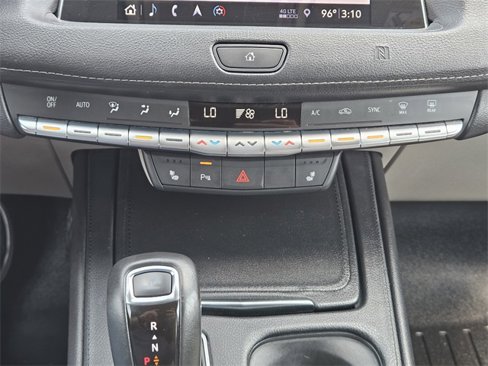 Used 2019 Cadillac XT4 Luxury w/ Cold Weather Package image 19