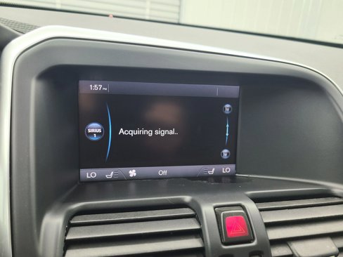 Used 2015 Volvo XC60 T6 Premier Plus image 32