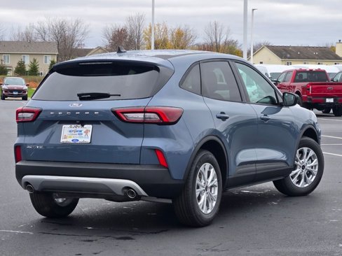Used 2025 Ford Escape Active w/ Cold Weather Package image 13