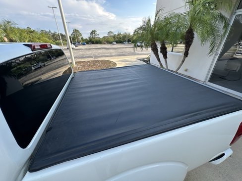 Used 2017 Nissan Frontier S image 25