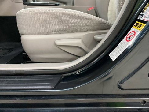 Used 2012 Toyota Camry LE image 21