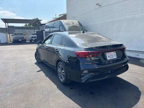 Used 2023 Kia Forte LXS image 12