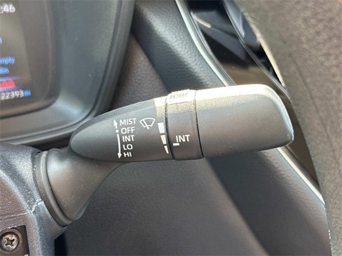 Used 2022 Toyota Corolla LE image 25