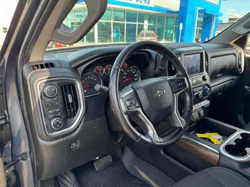 Used 2021 Chevrolet Silverado 1500 LT Trail Boss image 9