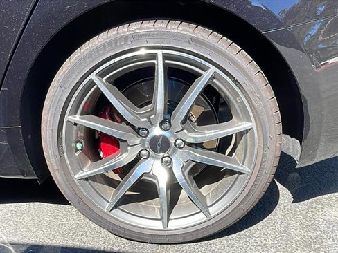 Used 2025 Genesis G70 2.5T image 7