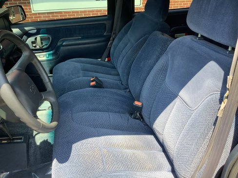 Used 1998 Chevrolet Tahoe LT w/ Skid Plate Pkg image 12