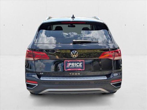Used 2022 Volkswagen Taos SE w/ Driver Assistance Package image 6