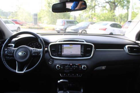 Certified 2018 Kia Sorento SX image 25