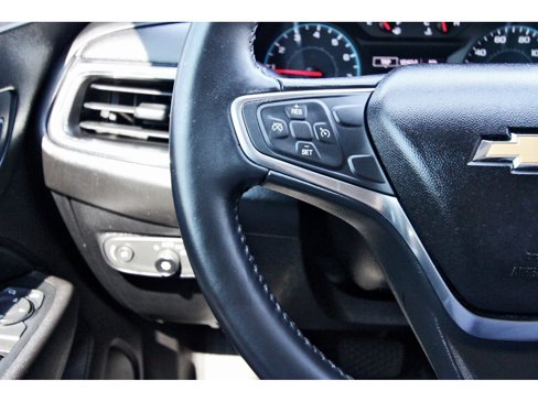 Used 2018 Chevrolet Equinox LT image 17