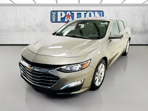 Used 2023 Chevrolet Malibu LT w/ Driver Confidence Package image 3