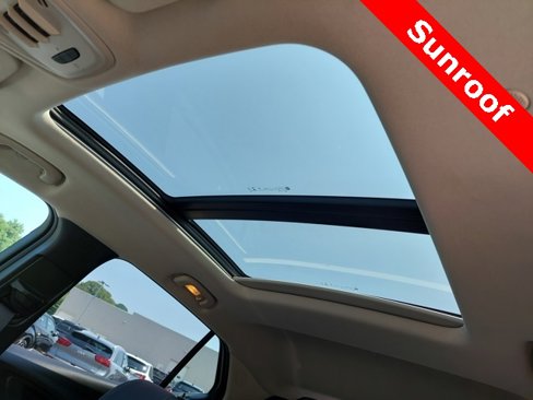 Used 2021 Buick Encore GX Essence w/ Experience Buick Package image 11