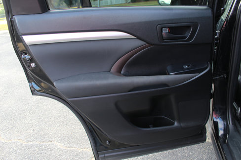 Used 2019 Toyota Highlander LE image 40