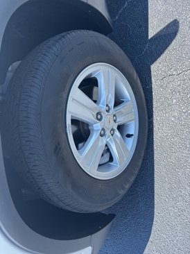 Used 2022 Chevrolet Trax LS w/ Tint and Cruise Package image 8