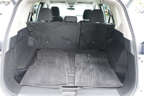 Used 2024 Nissan Rogue SV image 12