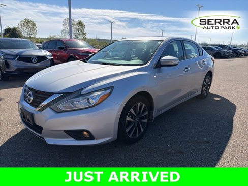 Used 2016 Nissan Altima 2.5 SL w/ 2.5 Technology Package image 1