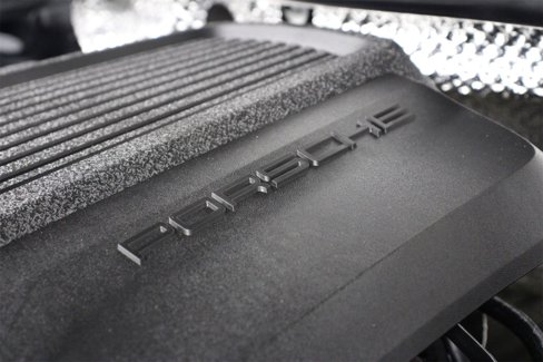 Certified 2025 Porsche Macan image 27