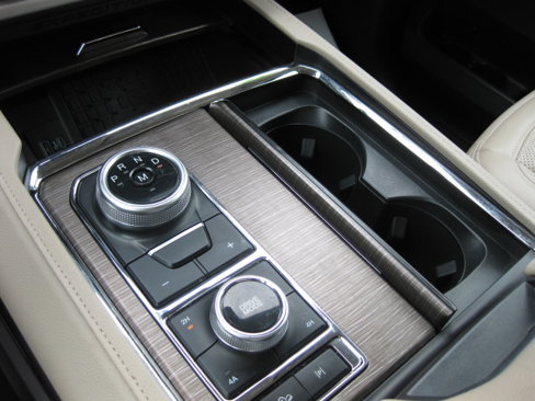 Used 2022 Ford Expedition Limited image 20