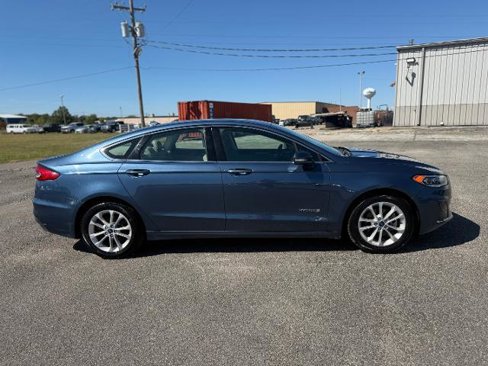 Used 2019 Ford Fusion SEL image 4