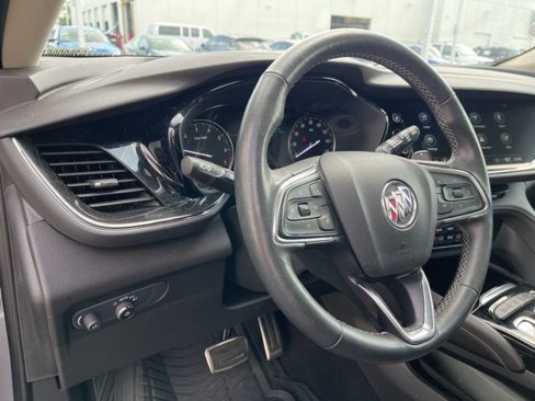 Used 2022 Buick Envision Essence w/ Sport Touring Package image 14